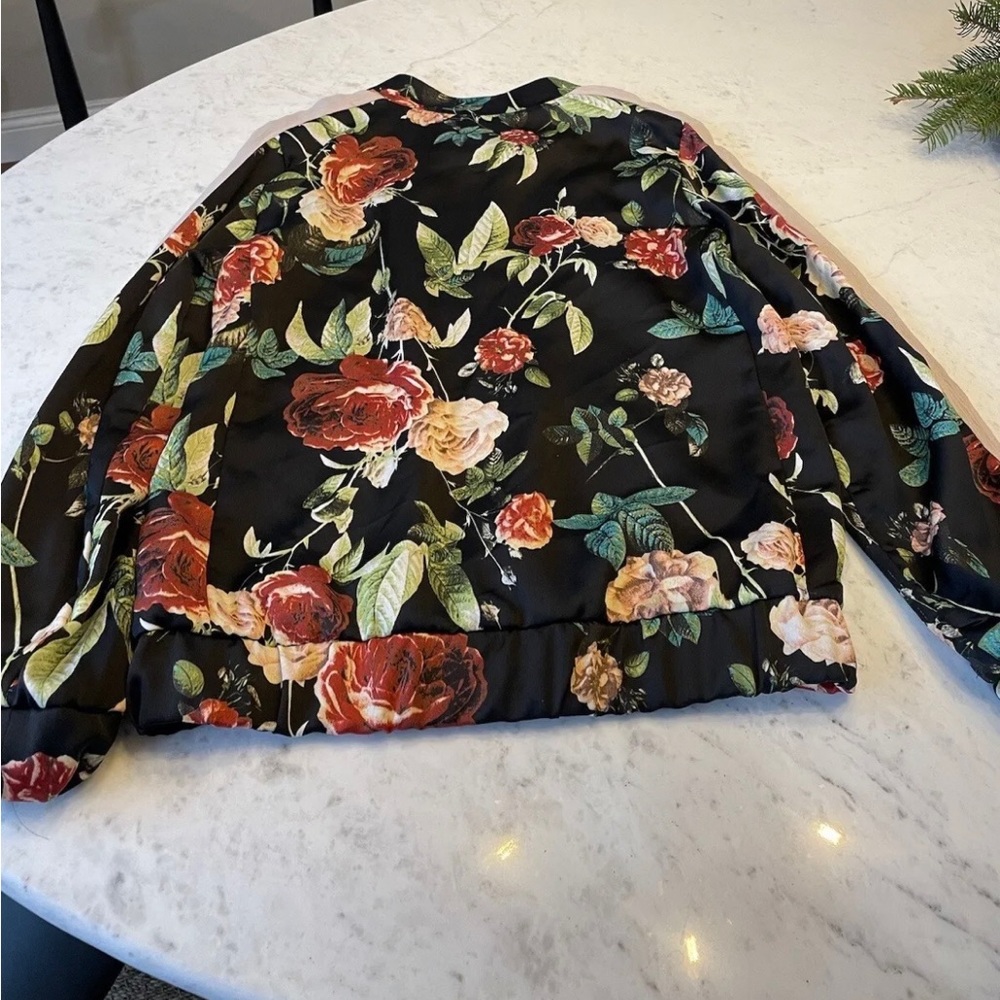 I Jeans by Buffalo Ladies Size Med Lined Floral Silky Bomber Jacket Black Floral - Picture 3 of 8